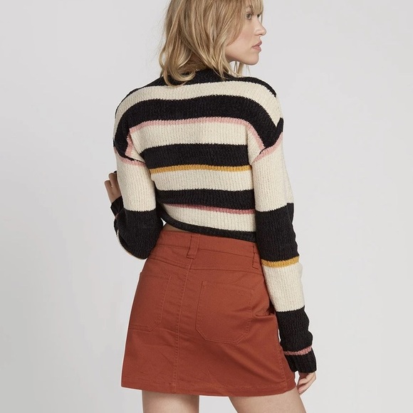 🍁Volcom Frochickie Mini Skirt🍁~med - Picture 11 of 16